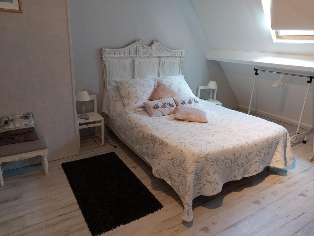 Le Petit Bois Normand - Chambre D'Hote Bed & Breakfast Champ-du-Boult Exterior photo