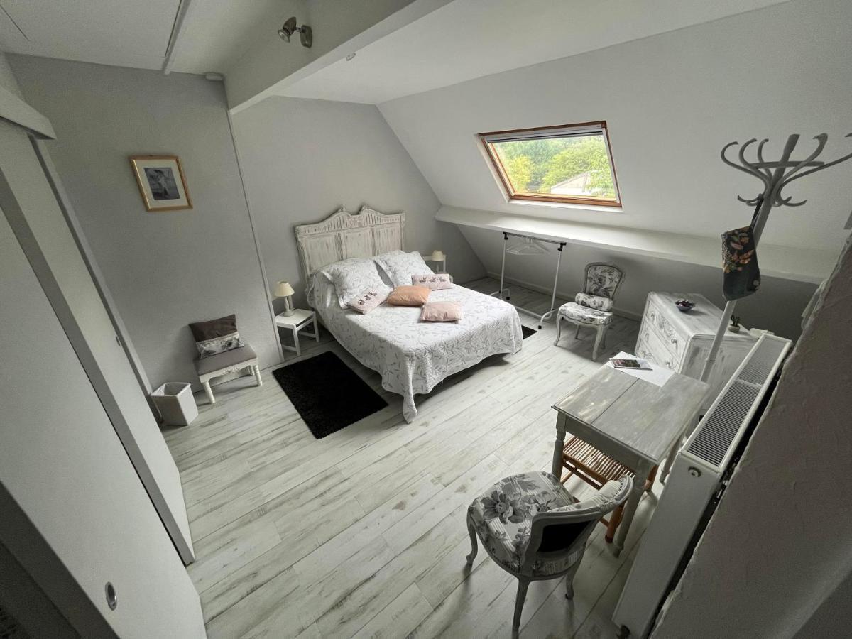 Le Petit Bois Normand - Chambre D'Hote Bed & Breakfast Champ-du-Boult Exterior photo