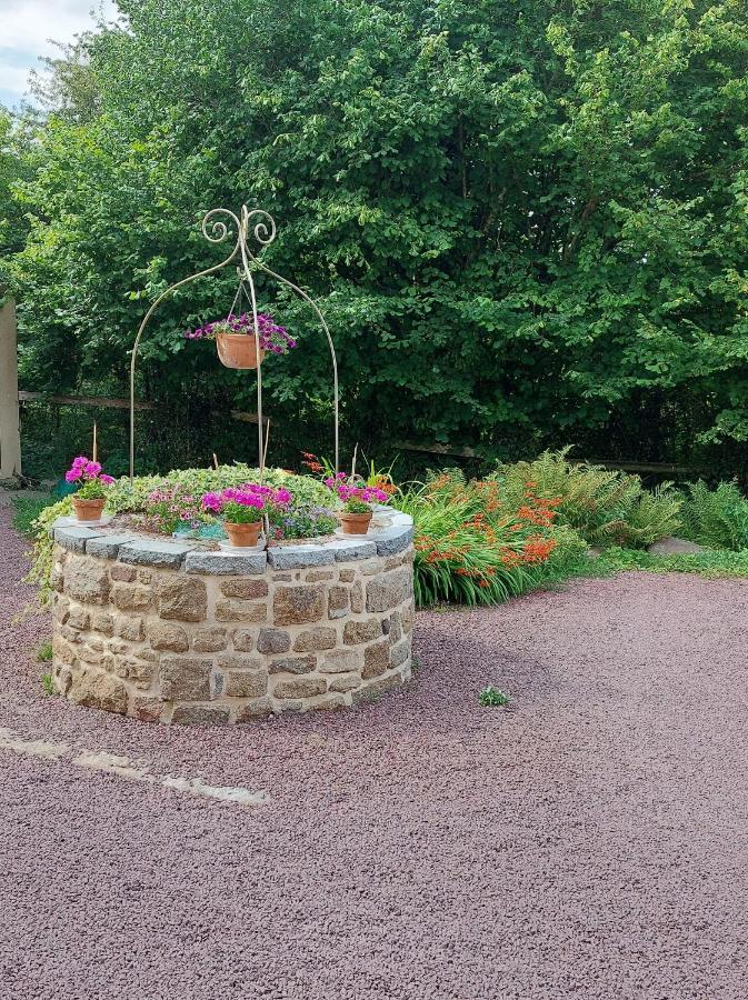 Le Petit Bois Normand - Chambre D'Hote Bed & Breakfast Champ-du-Boult Exterior photo